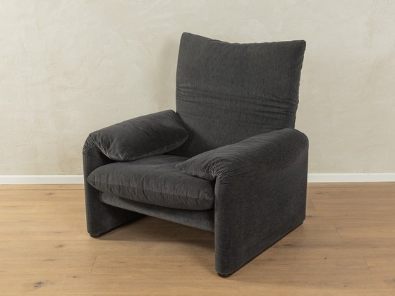 Image 1 of  "675 Maralunga" fauteuil en kruk, Vico Magistretti, Cassina