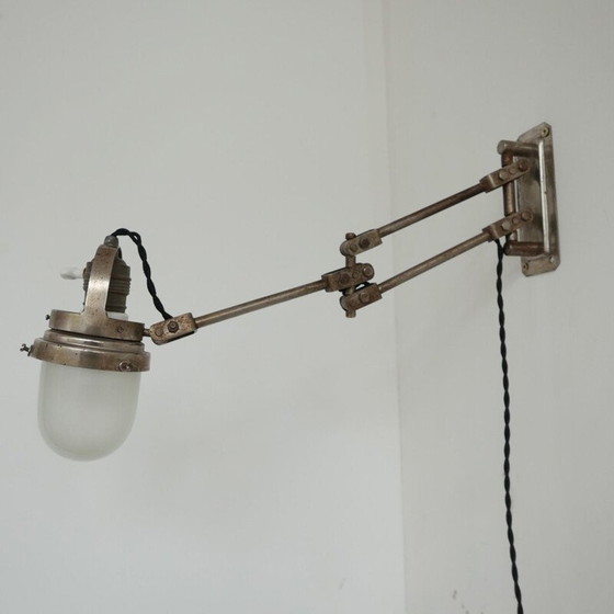 Image 1 of Industriële wandlamp Frankrijk 1930