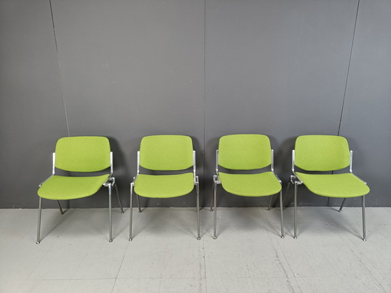 Image 1 of Vintage Dsc 106 bijzetstoelen door Giancarlo Piretti voor Castelli, set van 4