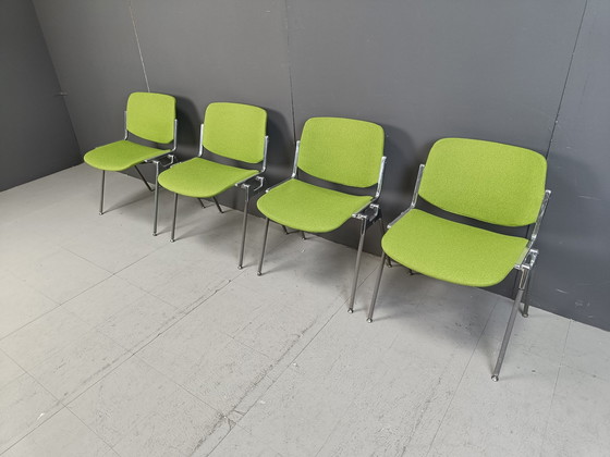 Image 1 of Vintage Dsc 106 bijzetstoelen door Giancarlo Piretti voor Castelli, set van 4