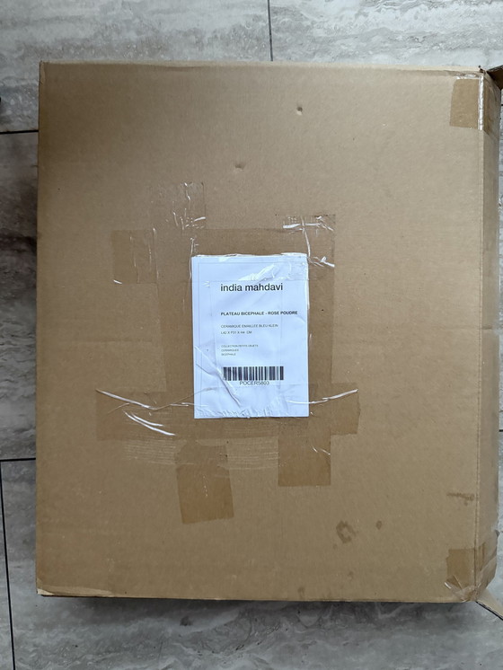 Image 1 of India Mahdavi Plateau Bicephale Poudre