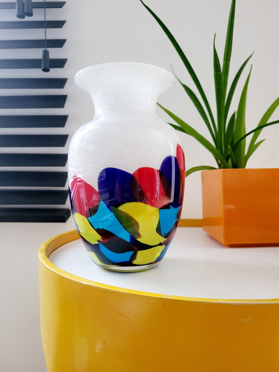 Image 1 of Multi Color Glazen Vaas, Primaire Kleuren Met Wit Glas