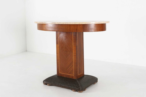 Image 1 of Art Deco Bijzettafel Van De Coene Freres Met Hout Inleg en Marmeren Bovenblad, 1930S