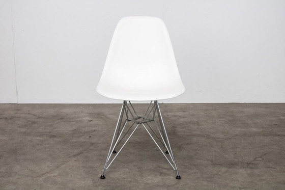 Image 1 of 2x Vitra RE DSR Eames Plastic Chair