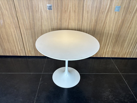 Image 1 of Knoll international Tulip tafel Eero Saarinen