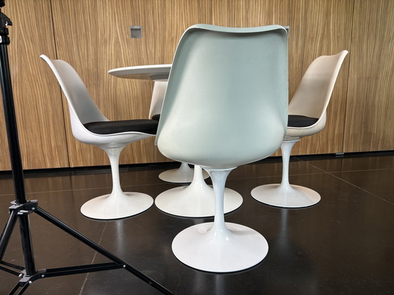 Image 1 of Knoll international Tulip tafel Eero Saarinen