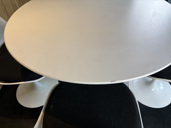 Image 1 of Knoll international Tulip tafel Eero Saarinen