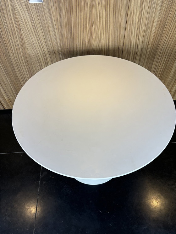 Image 1 of Knoll international Tulip tafel Eero Saarinen