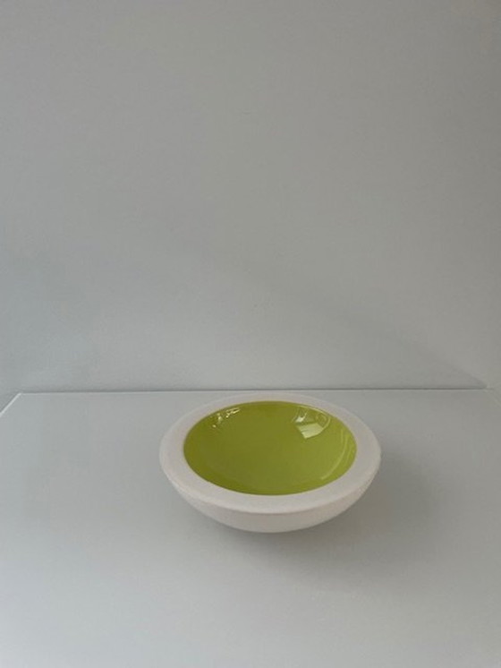 Image 1 of Schaal Lime/Wit Rond Design By Veip Benelux