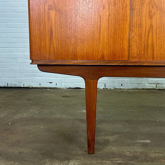 Image 1 of Deens Vintage Teakhouten Dressoir / High Board  Met Ingebouwde Bar