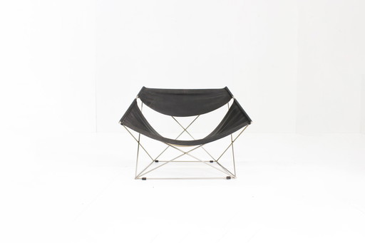 Artifort F675 Butterfly lounge chair by Pierre Paulin