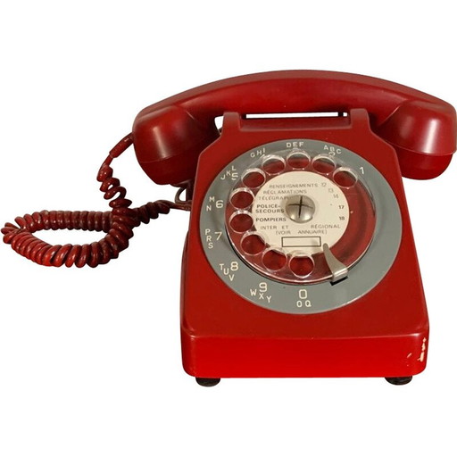 Vintage telefoon met wijzerplaat S63 rood