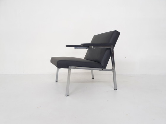 Image 1 of Martin Visser voor 't Spectrum model SZ66 fauteuil, Nederland 1964