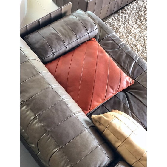 Image 1 of Vintage 3-zits "Trinidad" bank in chocolade patchwork leer voor De Sede, Zwitserland 1970