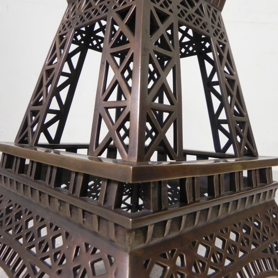 Image 1 of Grote, 110 Cm Hoge Bronzen Eiffeltoren Met Verlichting, Jaren 70