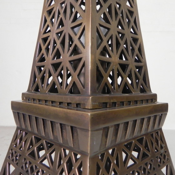 Image 1 of Grote, 110 Cm Hoge Bronzen Eiffeltoren Met Verlichting, Jaren 70