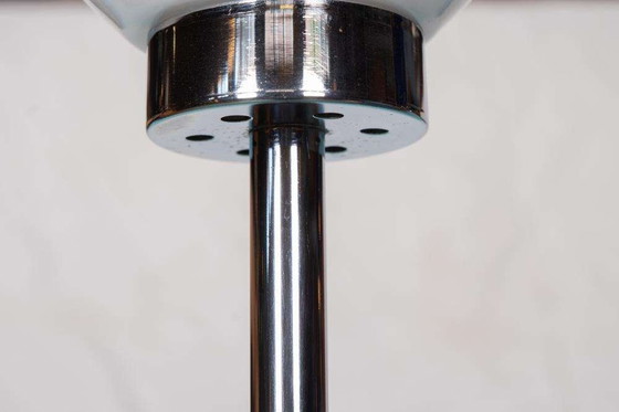 Image 1 of Vintage vloerlamp melkglas en chroom, minimalist uplight
