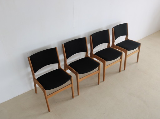 4x vintage Deense eetkamerstoelen 