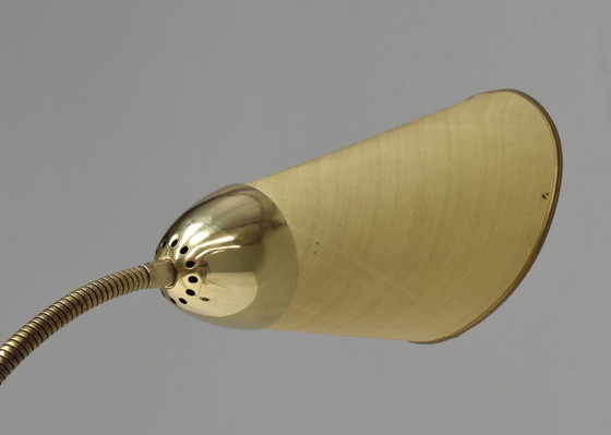 Image 1 of Italiaanse vloerlamp met drie lampenkappen in messing, Italië - circa 1950