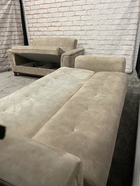 Image 1 of Taupe Sofa 2,5 + 3 zits met slaapfunctie