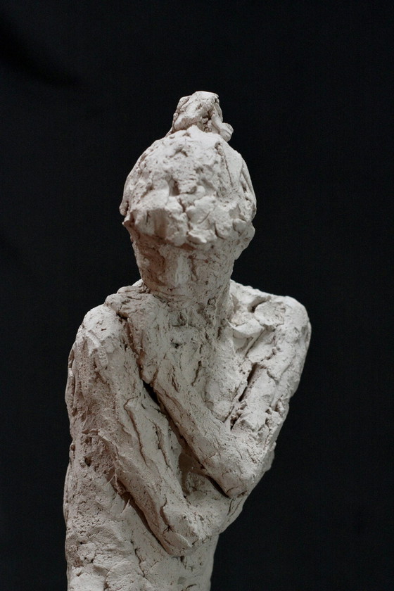 Image 1 of Yolane Ide (1931) - Terracotta sculptuur van een naakte vrouw, jaren 1960