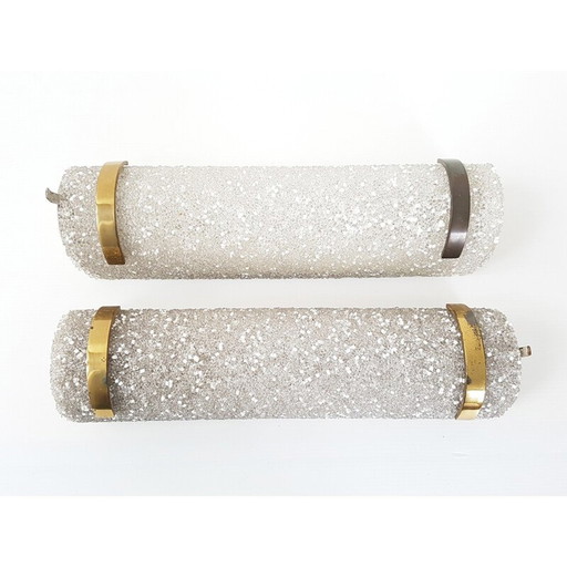 Paar vintage wandlampen van hars en messing, 1950