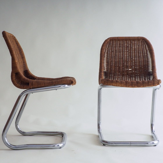 Image 1 of 2 Rotan sledestoelen toegeschreven aan Dirk Van Sliedregt voor Gebroeders Jonkers Noordwolde