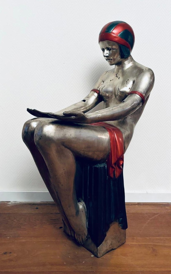 Image 1 of Art Deco Metalen Flapper Meisje