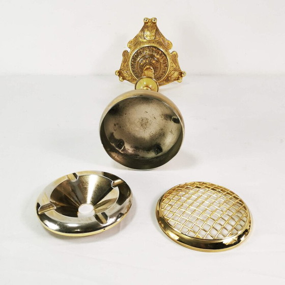 Image 1 of Vintage vloerasbak in gegoten messing, België 1960