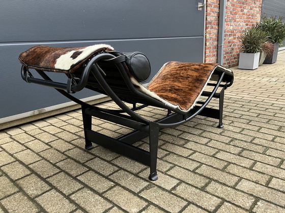 Image 1 of Originele Low Numbered Cassina Le Corbusier Lc4 Pony Skin