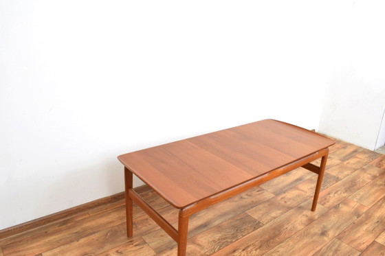 Image 1 of Teakhouten salontafel Model 640 van Peter Hvidt & Orla Mølgaard-Nielsen voor France & Søn / France & Daverkosen, 1950S.