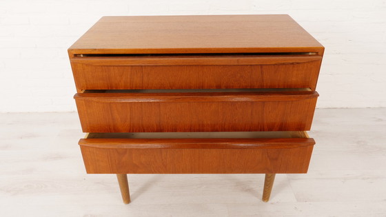 Image 1 of Vintage Deense ladekast | kaptafel | met spiegel | 3 lades | Teak