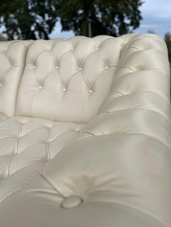 Image 1 of Chesterfield chaise lounges