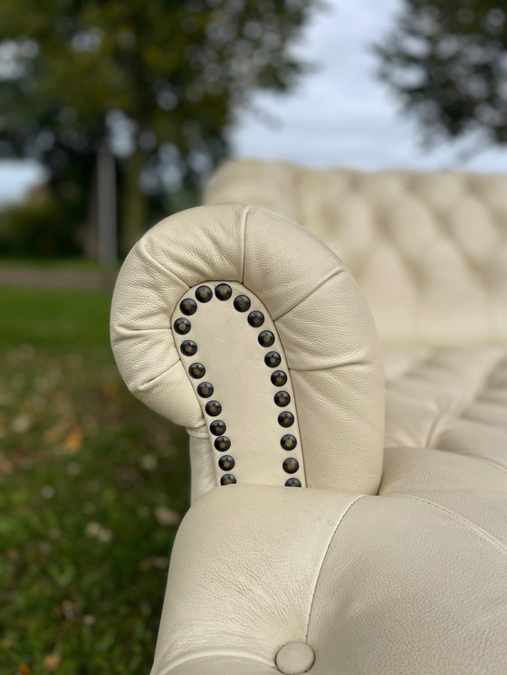 Image 1 of Chesterfield chaise lounges