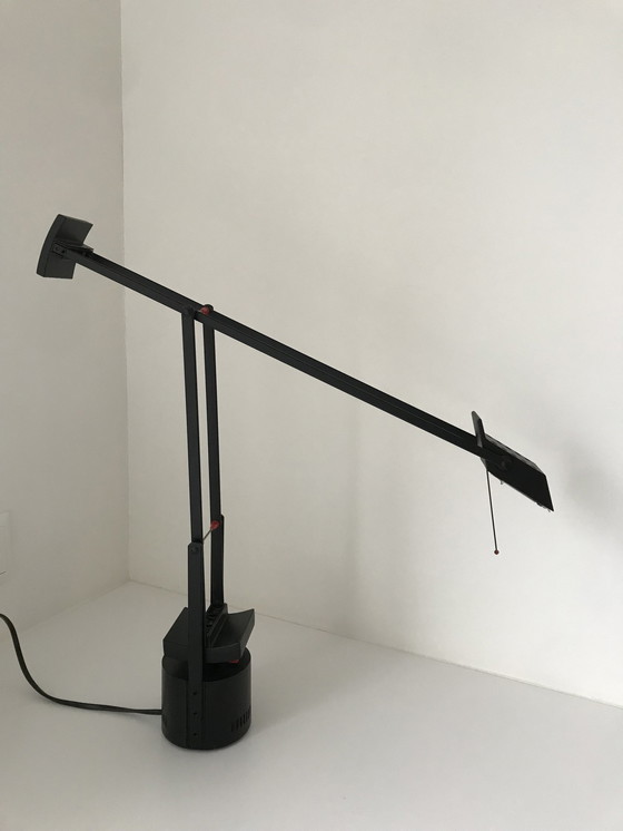 Image 1 of Artemide Tizio Tafellamp Bureaulamp - Designer Richard Sapper