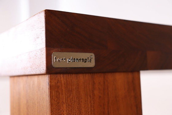Image 1 of Bert Plantagie eetkamertafel noten hout