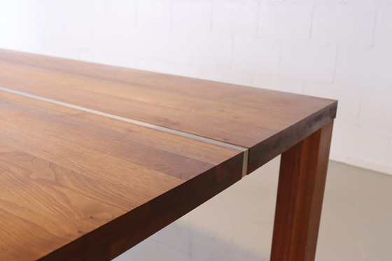 Image 1 of Bert Plantagie eetkamertafel noten hout