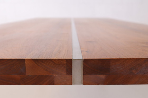 Image 1 of Bert Plantagie eetkamertafel noten hout