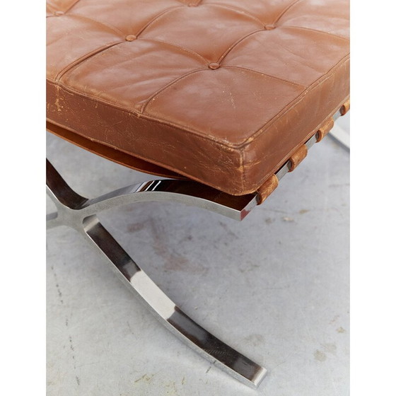 Image 1 of Vintage Mr90 Barcelona fauteuil en voetenbank door Ludwig Mies van der Rohe voor Knoll International
