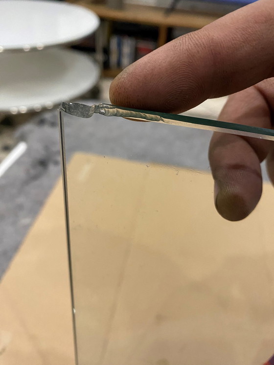 Image 1 of Dubbel dienblad goud en zilver metalen glazen console Le Dauphin Frankrijk Vintage 1970