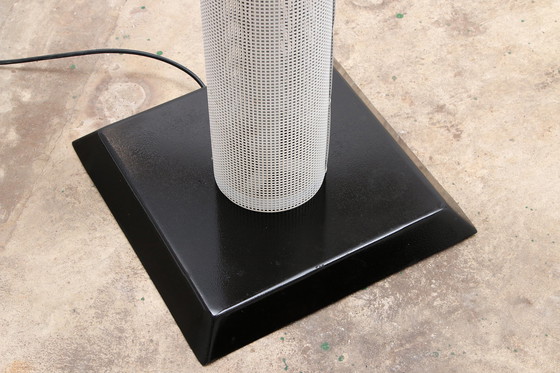 Image 1 of Vintage Italiaanse wit metalen vloerlamp 1960