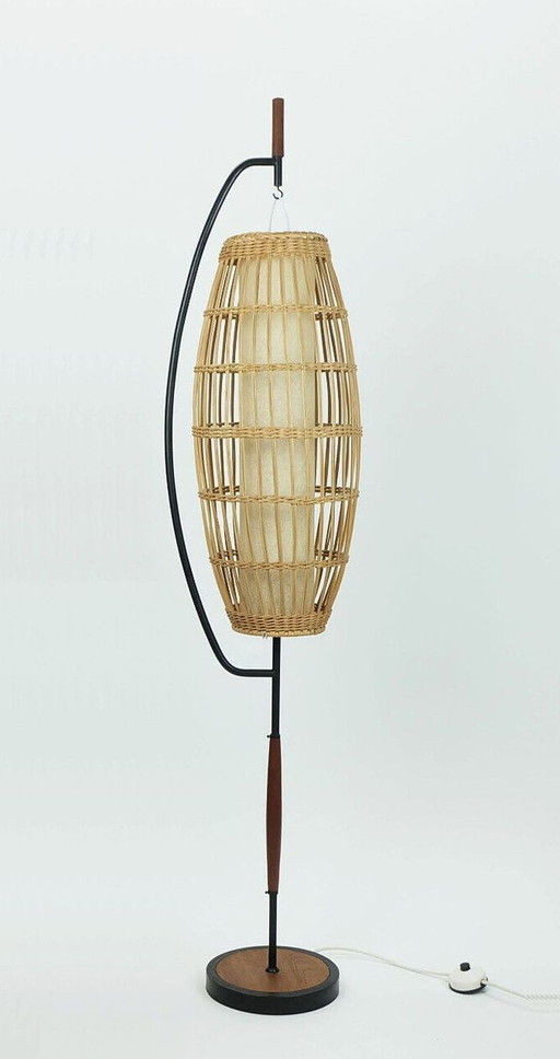 buitengewone en zeldzame Mid century FLOOR LAMP rotan vlechtwerk teak zwart metaal 1960