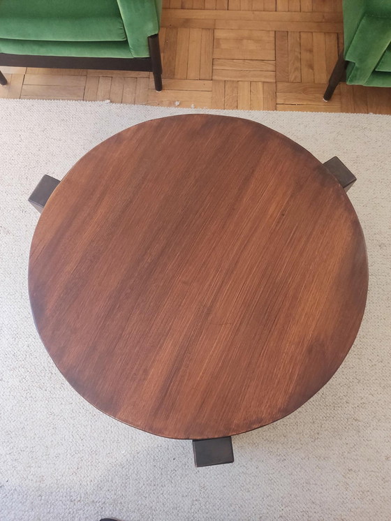 Image 1 of Eiken ronde driepoot salontafel