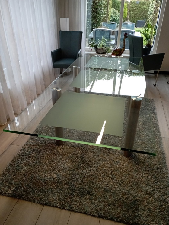 Image 1 of Moderne glazen eettafel