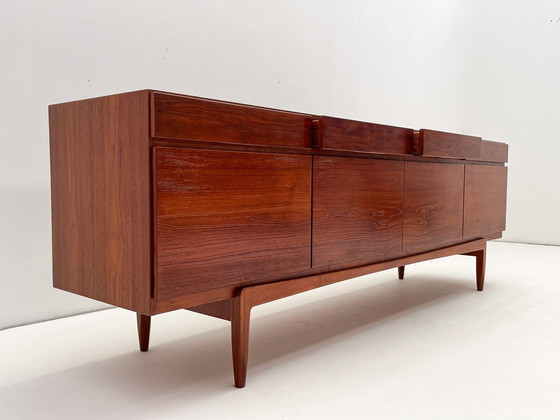 Image 1 of Teak Credenza Lb Kofod-Larsen Voor Faarup Mobelfabrik, Fa 66. 1960 . Denemarken