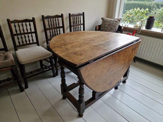 Image 1 of Antieke Stoelen