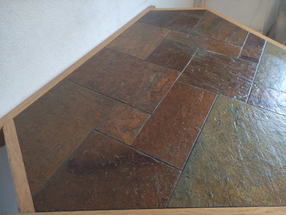 Image 1 of Vintage brutalist, sculptural eiken driehoek eettafel