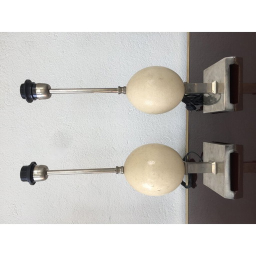 Paar vintage lampen Struisvogelei gemonteerd met metalen voet, 1970
