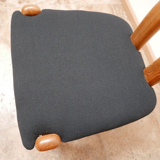 Image 1 of Set van 4 vintage grenen eetkamerstoelen Denemarken 1970