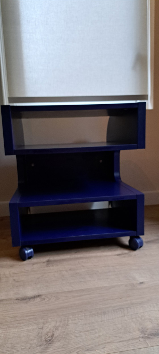 Image 1 of Ikea Ilen nachtkastje/tv kastje 1999 blauw